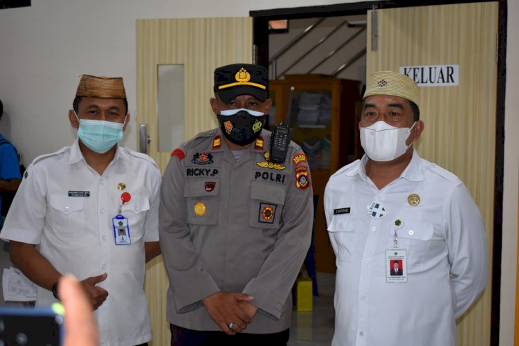 ini Yang Disampaikan Kakanwil Kemenag Saat Tinjau Pelaksanaan Vaksinasi Di MTsN 1 Kota