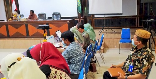 Kepala MTsN 1 Kota Ikut Rakor Guna Membahas Pelaksanaan PTMT di Madrasah