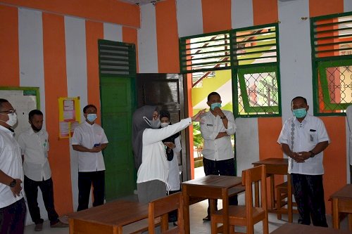Jelang PTMT, Civitas MTsN 1 Kota Gorontalo Dikunjungi Kakankemeag Kota