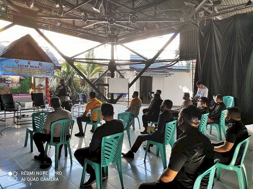 Satpam MTsN 1 Kota mendapat Pelatihan dan Pembimbingan dari Polres Gorontalo Kota