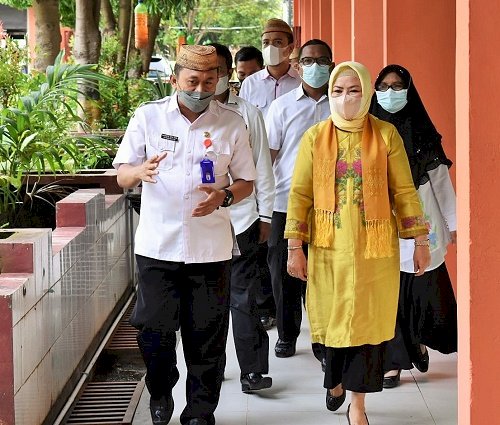 Selain Walikota Bersama Tim, Anggota DPR RI Komisi VIII Juga Tinjau PTMT di MTsN 1 Kota