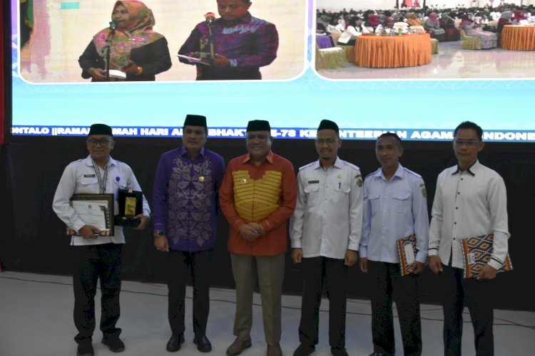 Dua GTK MTsN 1 Kota di Anugerahi Guru Berprestasi Tingkat Nasional